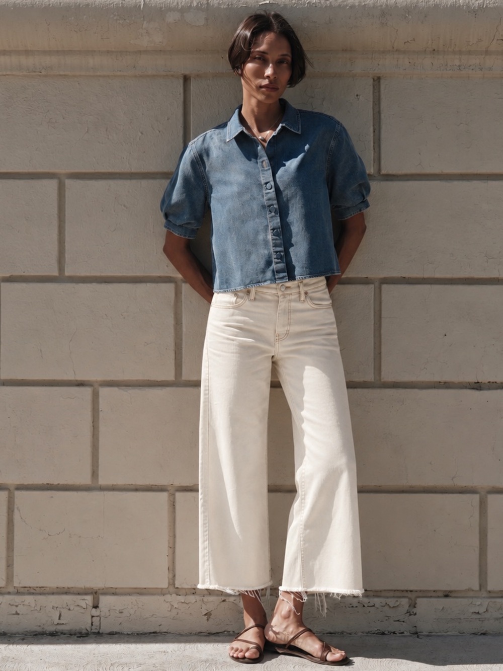 FRAME Ivory White Denim Jeans Size 26 Raw Hem Straight Leg Cropped